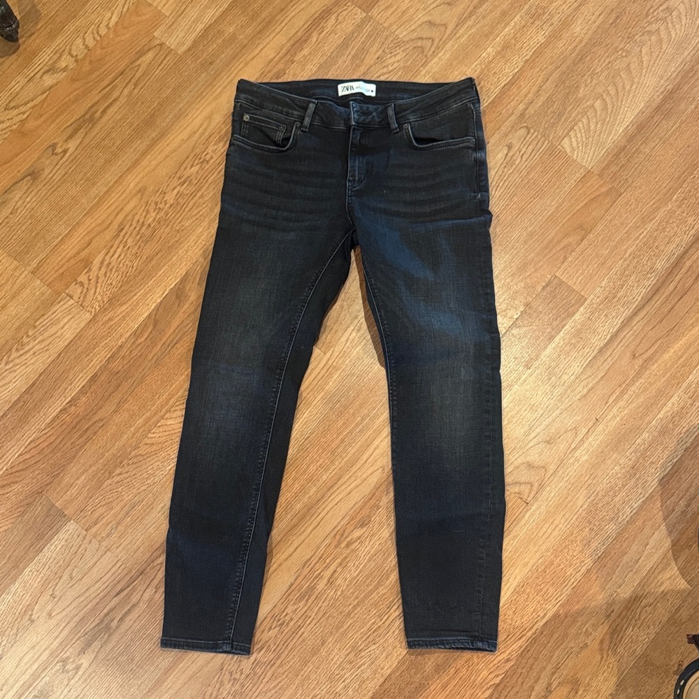 Zara Dark Wash Skinny Jeans